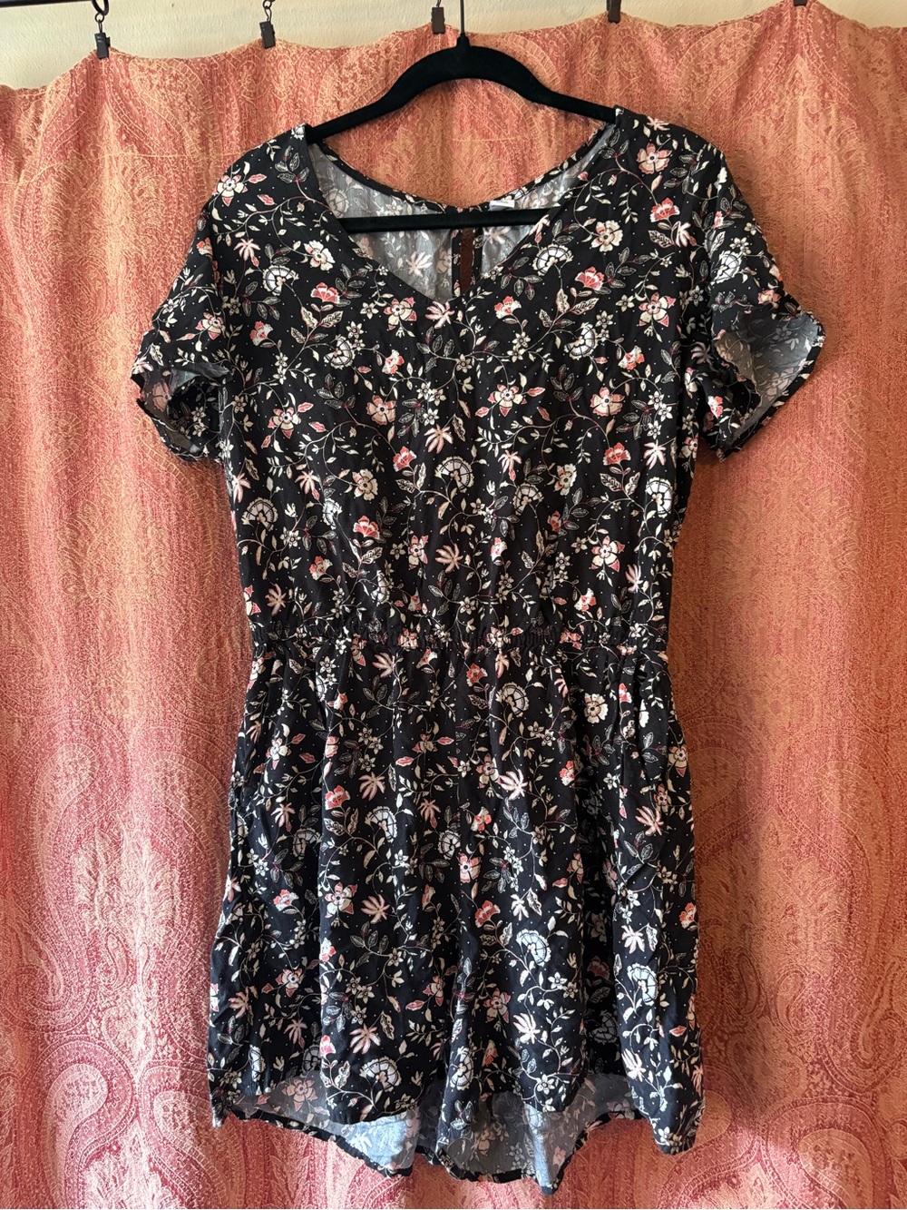 Old Navy floral romper, size L